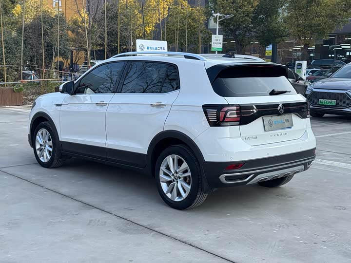 Фото 4 - Volkswagen T-Cross