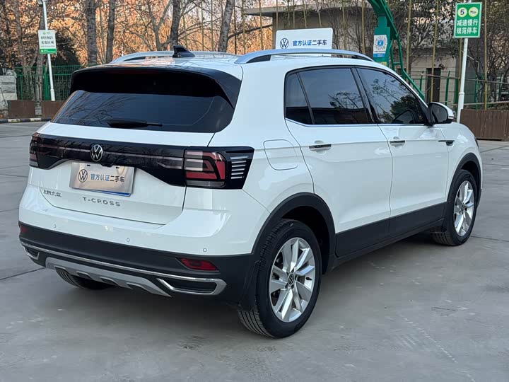 Фото 6 - Volkswagen T-Cross