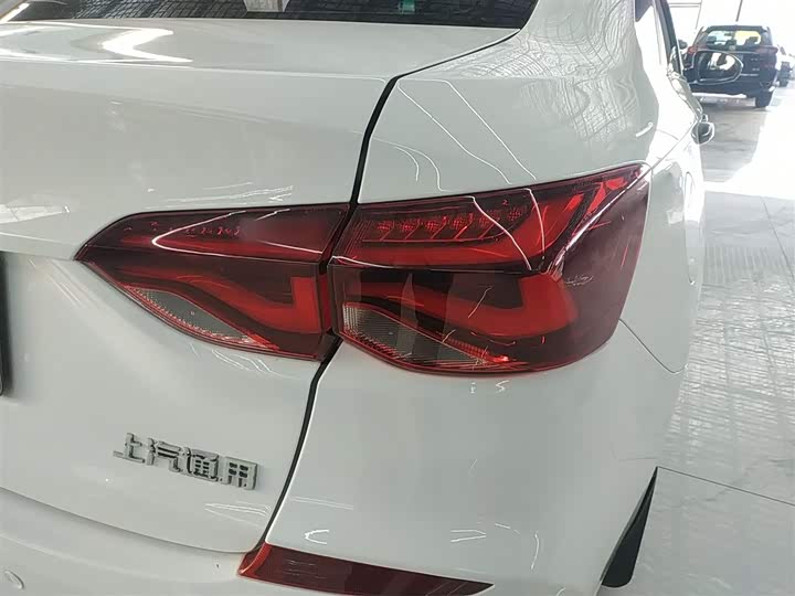 Фото 8 - Chevrolet Monza