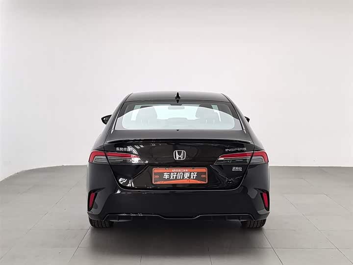 Фото 4 - Honda Inspire