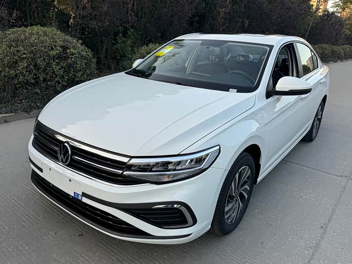 Фото 1 - Volkswagen Bora