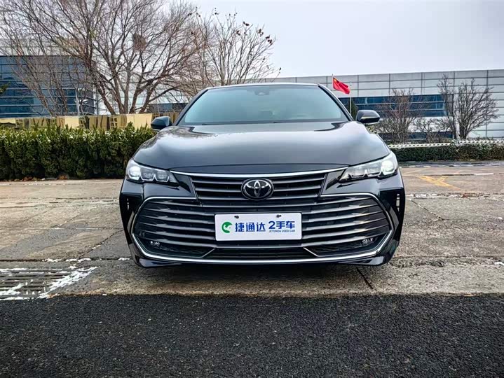 Фото 5 - Toyota Avalon