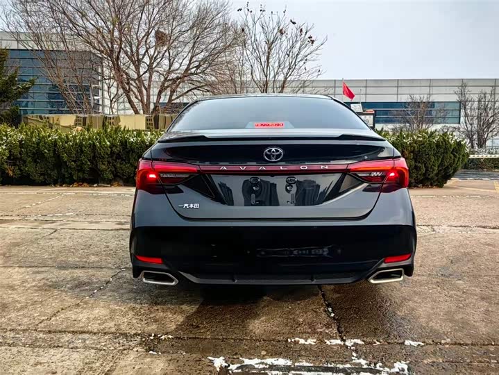 Фото 6 - Toyota Avalon