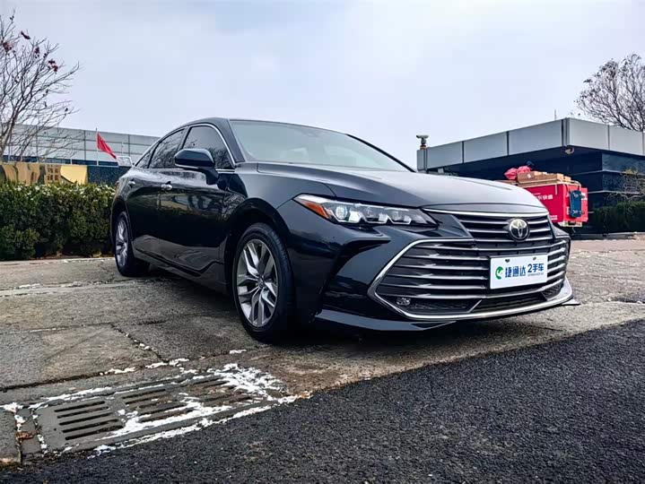 Фото 7 - Toyota Avalon