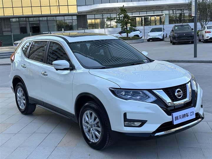 Фото 3 - Nissan X-Trail