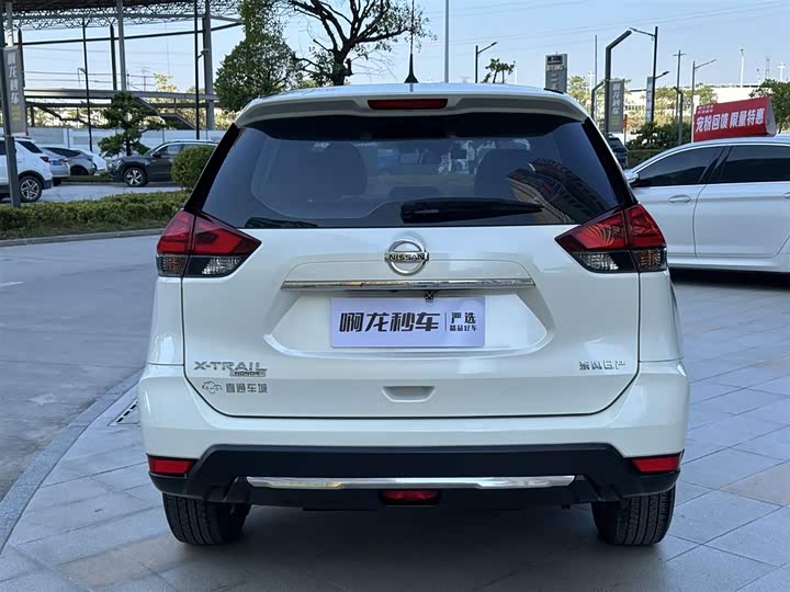 Фото 5 - Nissan X-Trail