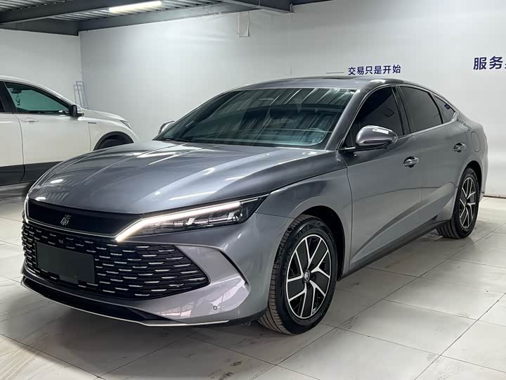 Фото 1 - BYD Qin L