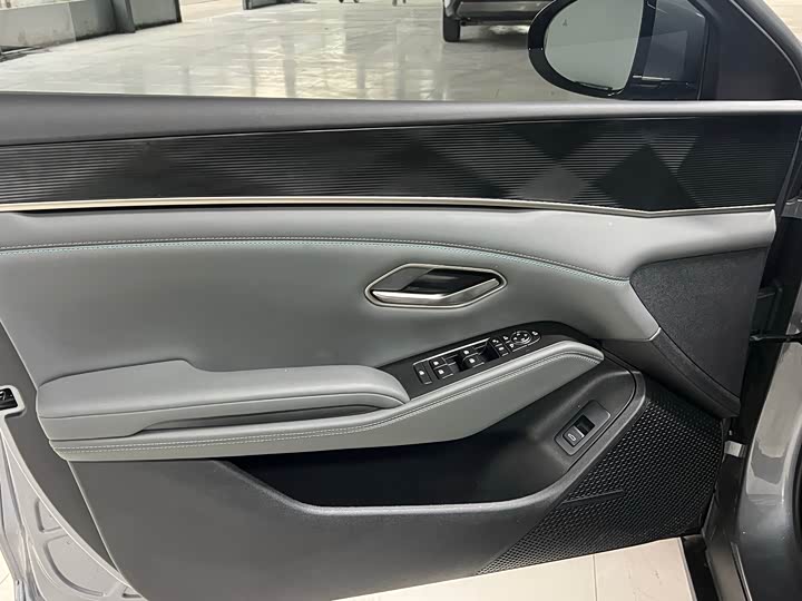 Фото 6 - BYD Qin L