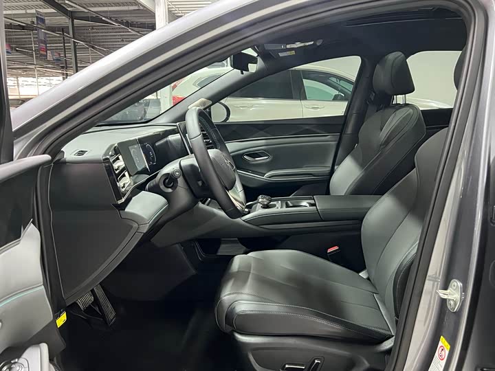 Фото 7 - BYD Qin L