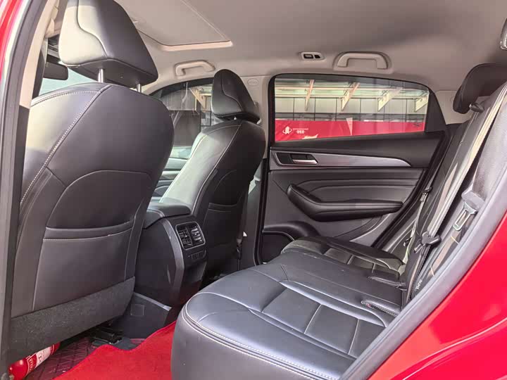 Фото 6 - Haval F7x