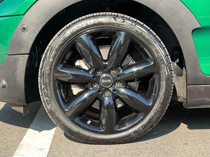 Фото 8 - Mini Clubman