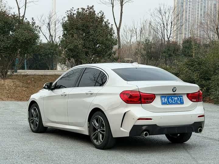 Фото 6 - BMW 1 Series