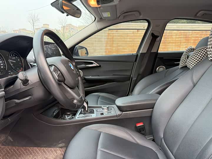 Фото 8 - BMW 1 Series