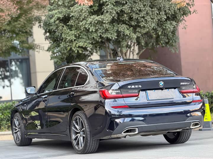 Фото 9 - BMW 3 Series