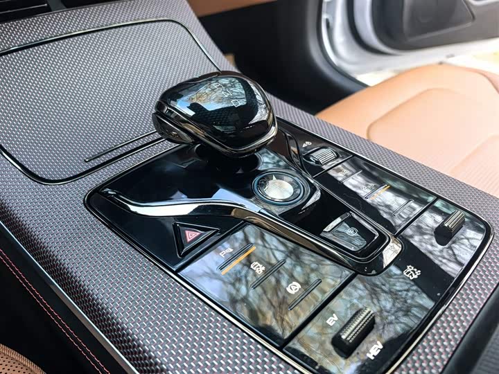 Фото 7 - BYD Han