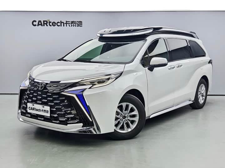 Фото 1 - Toyota Granvia