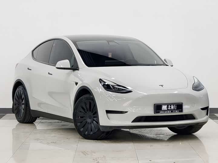 Фото 3 - Tesla Model Y