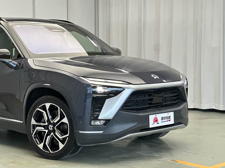 Фото 6 - Nio ES8