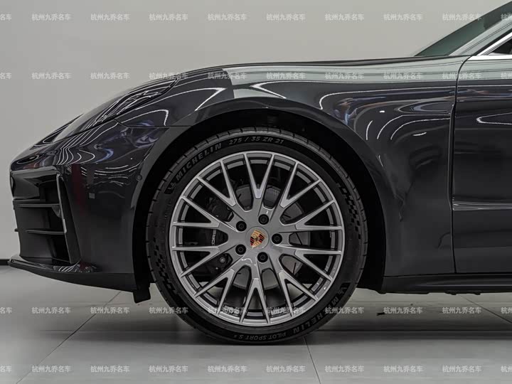 Фото 6 - Porsche Panamera