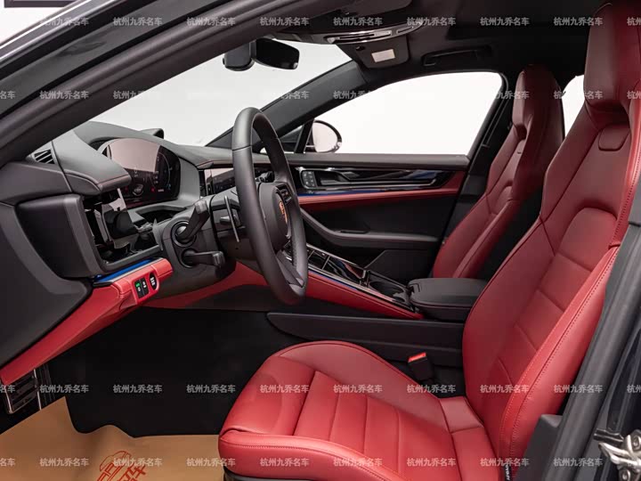 Фото 9 - Porsche Panamera