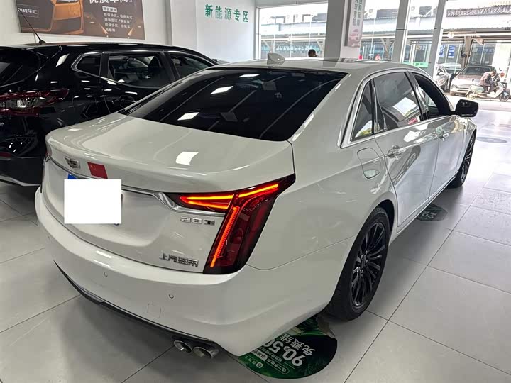 Фото 2 - Cadillac CT6