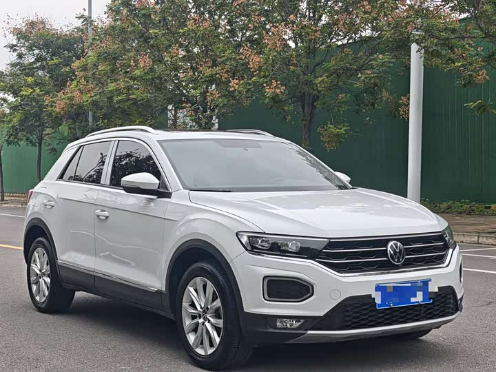 Фото 1 - Volkswagen T-Roc