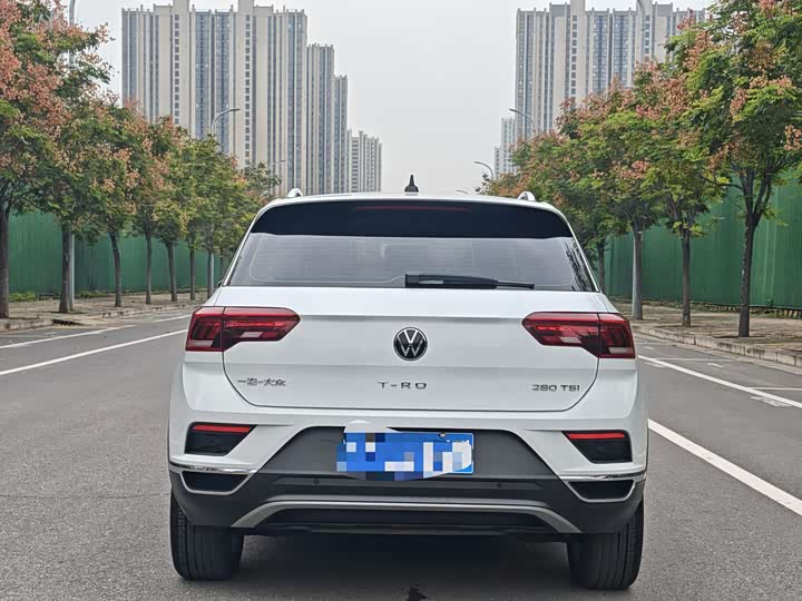 Фото 5 - Volkswagen T-Roc