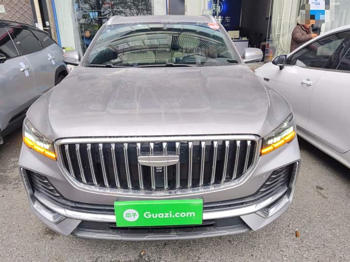 Фото 3 - Geely Monjaro