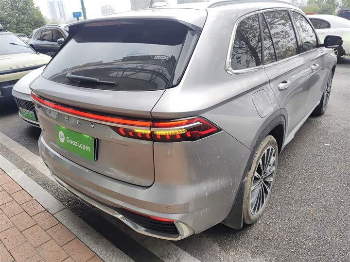 Фото 7 - Geely Monjaro