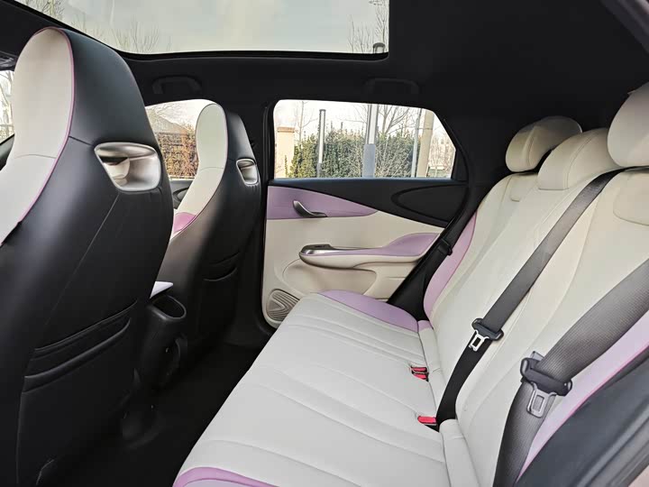 Фото 9 - BYD Dolphin