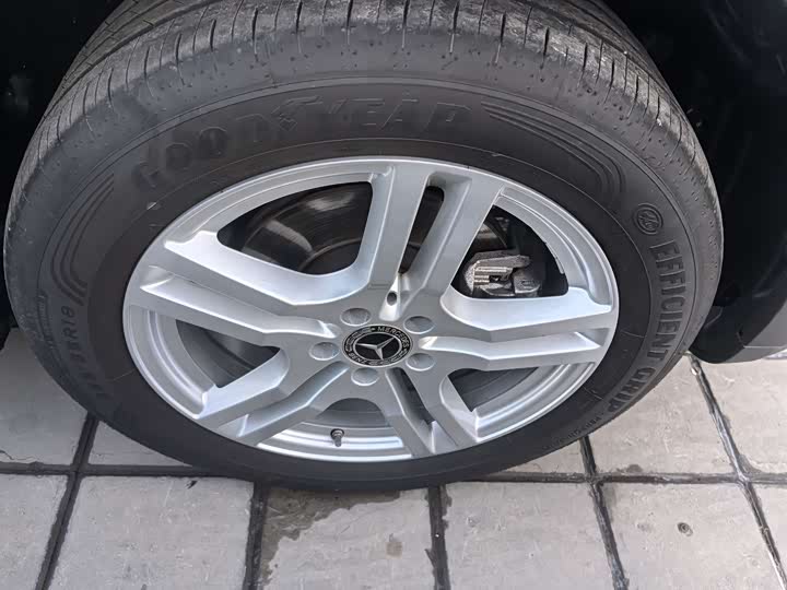 Фото 5 - Mercedes-Benz GLB-Class