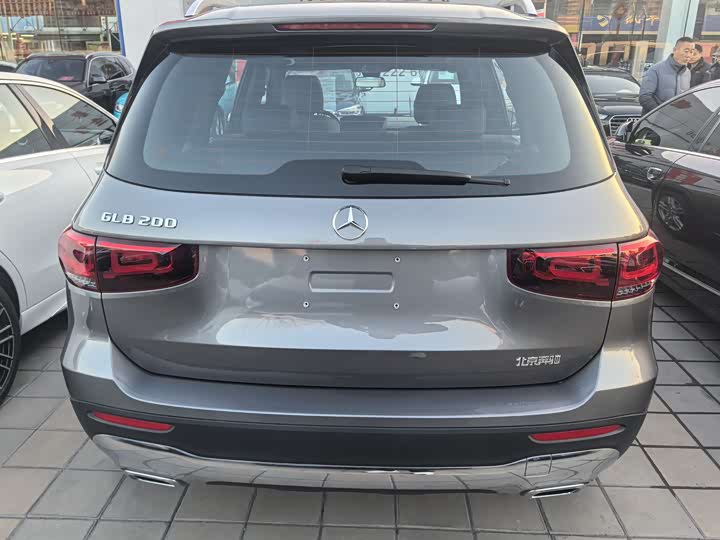Фото 7 - Mercedes-Benz GLB-Class