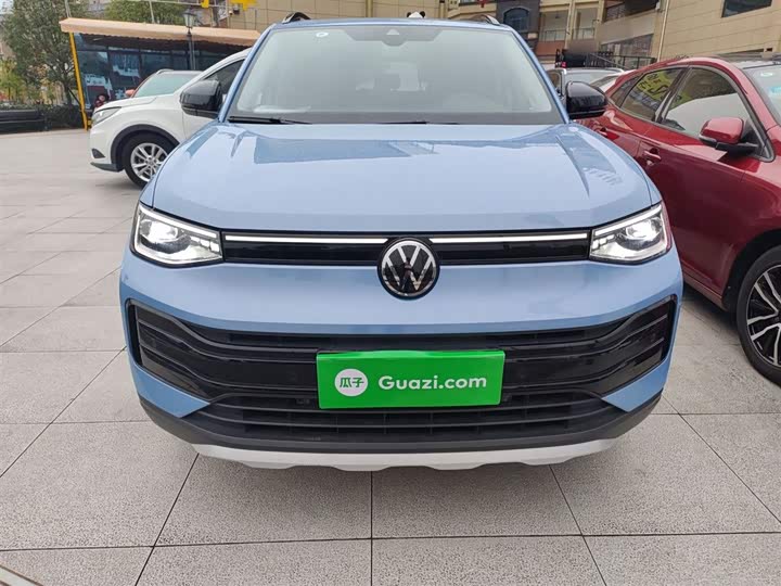 Фото 3 - Volkswagen Tharu