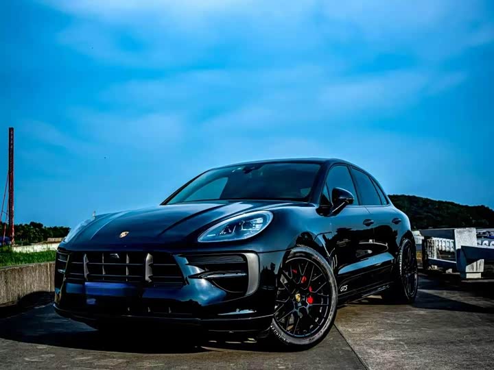 Фото 1 - Porsche Macan