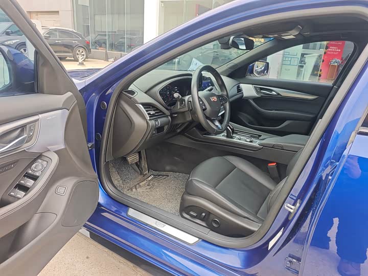 Фото 7 - Cadillac CT5