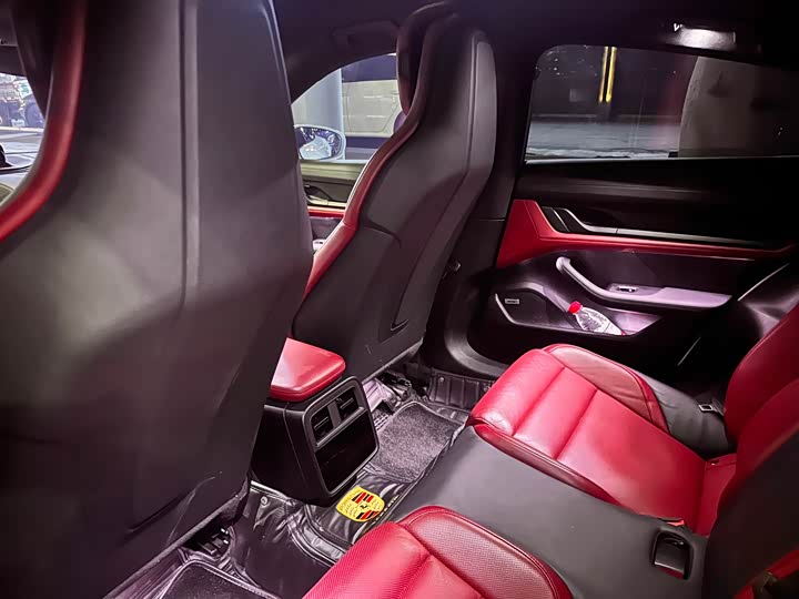 Фото 5 - Porsche Taycan