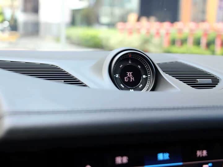 Фото 9 - Porsche Cayenne