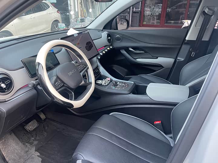 Фото 9 - BYD Sea Lion 05 DM-i Hybrid