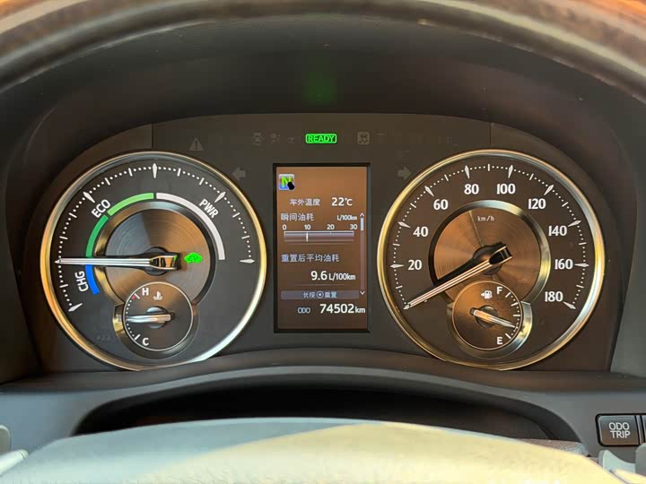 Фото 9 - Toyota Alphard