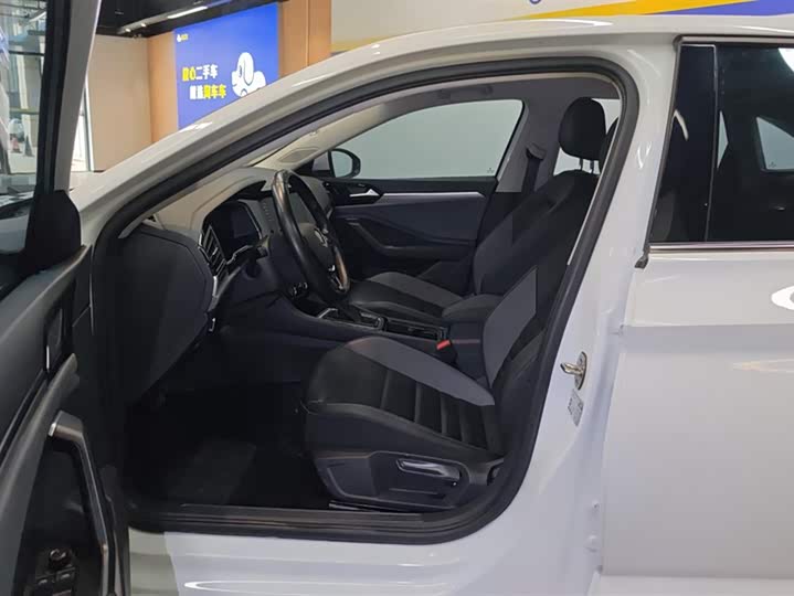 Фото 9 - Volkswagen Sagitar L