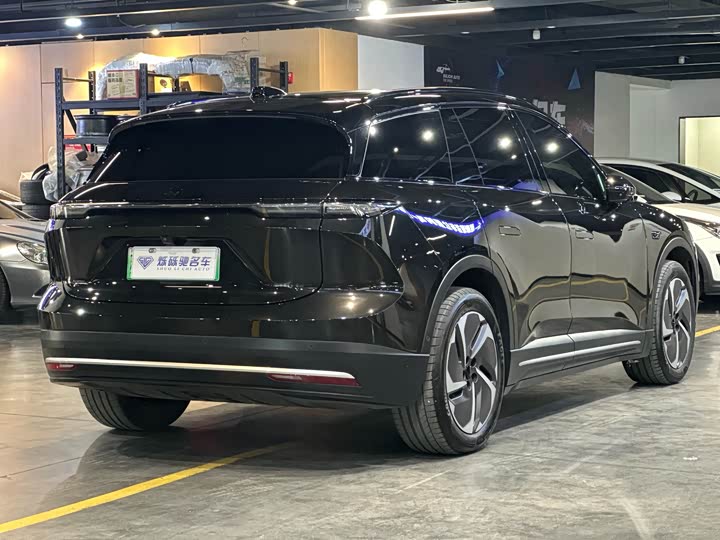 Фото 4 - Nio ES6