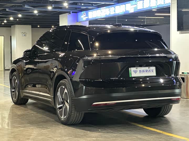 Фото 6 - Nio ES6