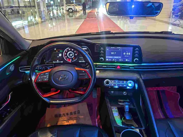 Фото 8 - Hyundai Elantra N line