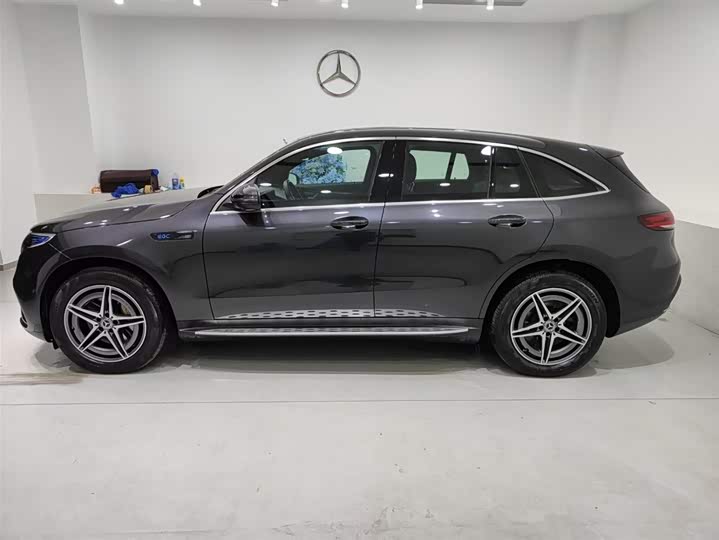 Фото 3 - Mercedes-Benz EQC