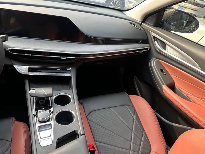 Фото 6 - Changan Eado Plus