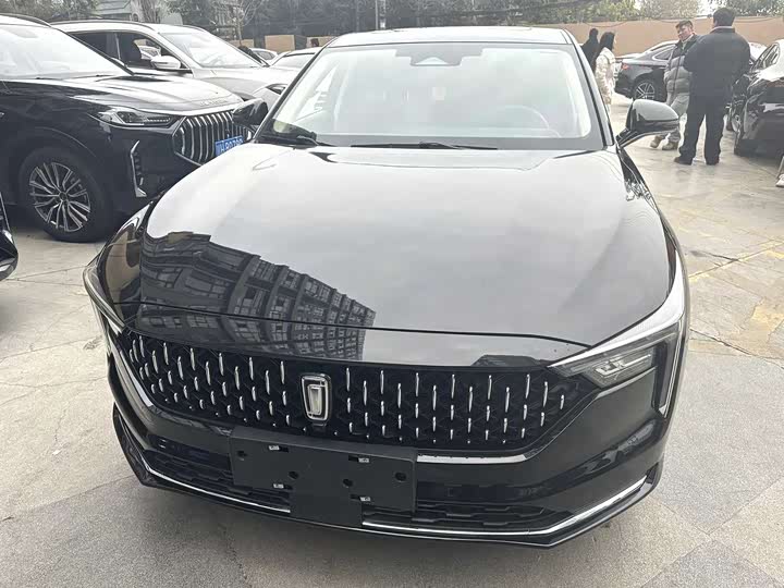 Фото 2 - Bestune B70