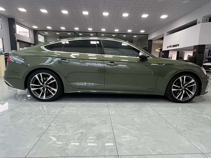 Фото 8 - Audi S5