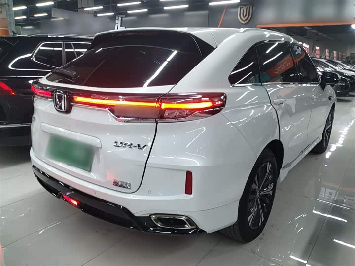 Фото 7 - Honda UR-V