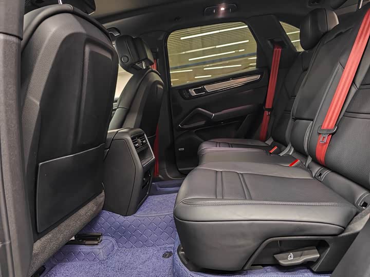 Фото 9 - Porsche Cayenne Hybrid