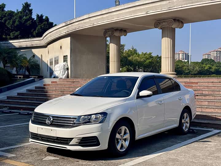 Фото 1 - Volkswagen Lavida